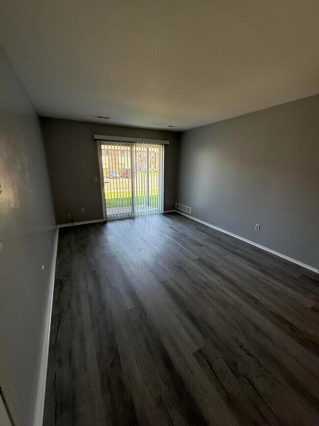 Foto del edificio - 7708 Manor Cir