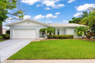 Building Photo - 1571 SW 13th Dr