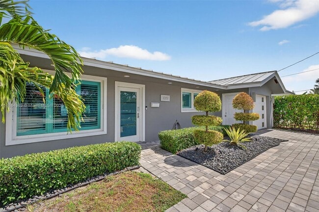 Building Photo - 1009 Tangelo Isle