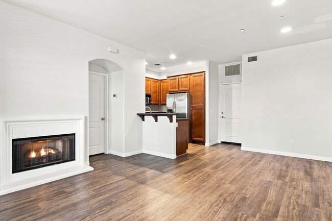 Building Photo - 2175 Condor Dr