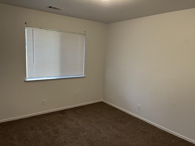 Building Photo - 7772 Shrader Cir