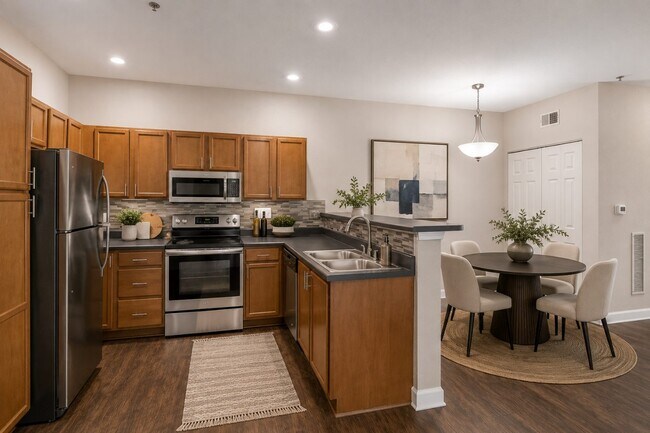 Foto del edificio - The Overlook At Golden Hills Apartment Homes