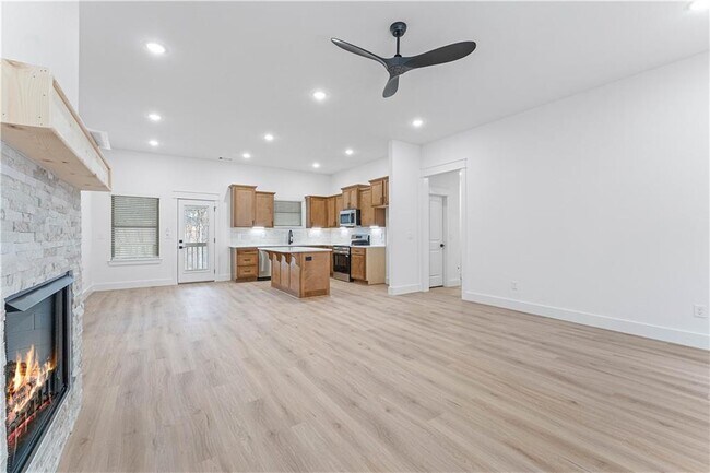 Foto del edificio - 16 Celtic Dr