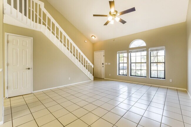 Foto del edificio - 1035 Olliff Way