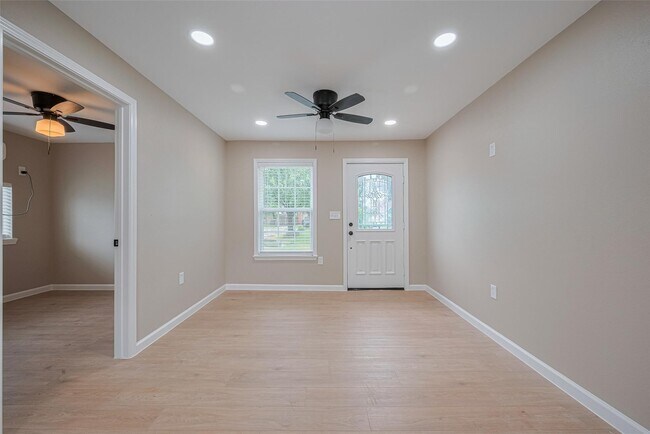 Foto del edificio - 2516 Craigmont St