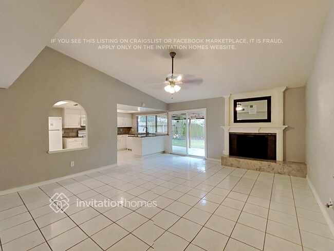 Foto del edificio - 2107 Fall Meadow Dr