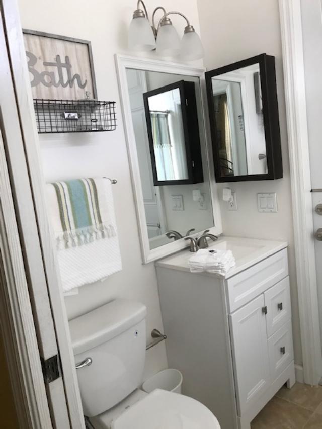 Baño - 18445 NW 88th Pl