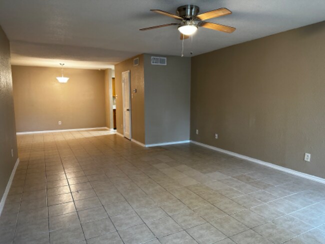 Foto del edificio - 9700 Leawood Blvd