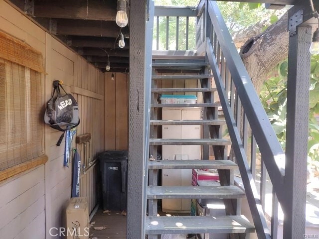 Building Photo - 536 Brookside Ln