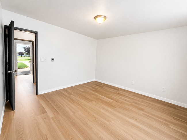 Photo - 703 Woodford Ave N Apartment
