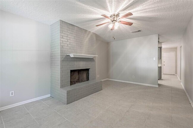 Foto del edificio - 3009 Manor Ln