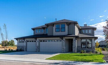 Building Photo - 6599 Big Wood Wy