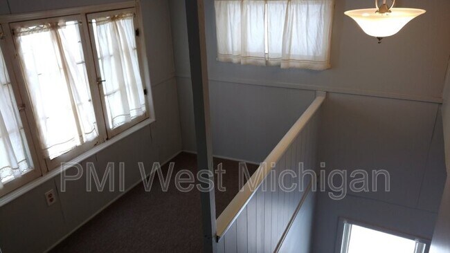 Foto del edificio - 3056 Barrett Ave SW