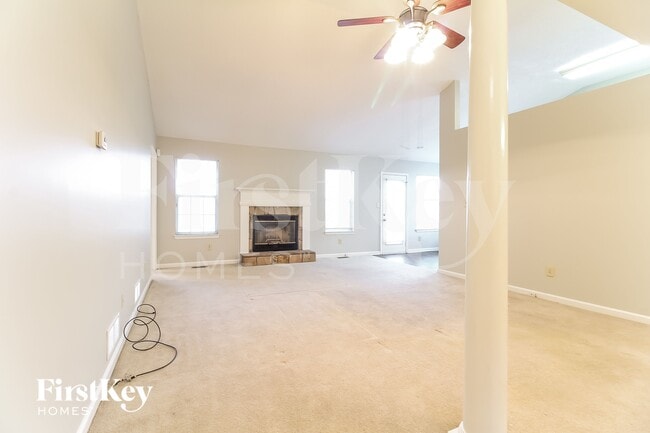 Building Photo - 11200 Tara Glynn Dr