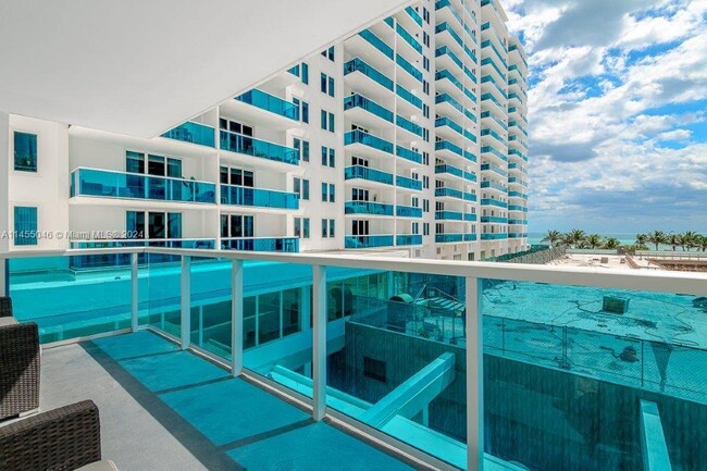 Foto del edificio - 2301 Collins Ave