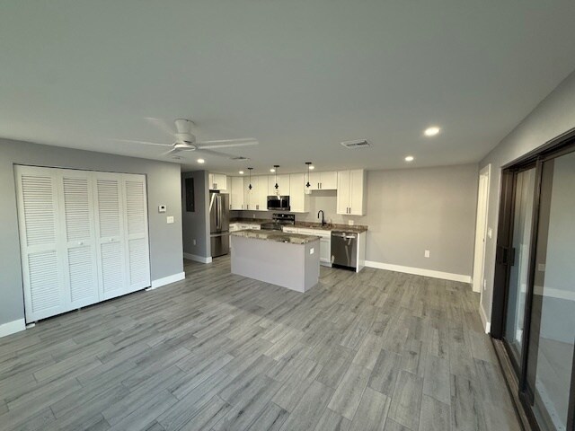 Building Photo - 144 San Salvador St