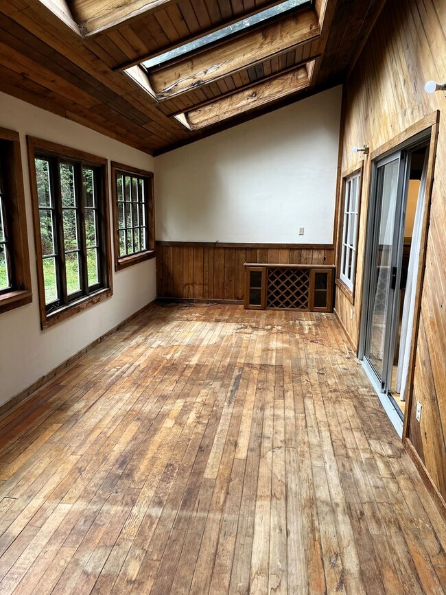 Building Photo - 2 Unit Property!  Rustic, Private Kneeland...