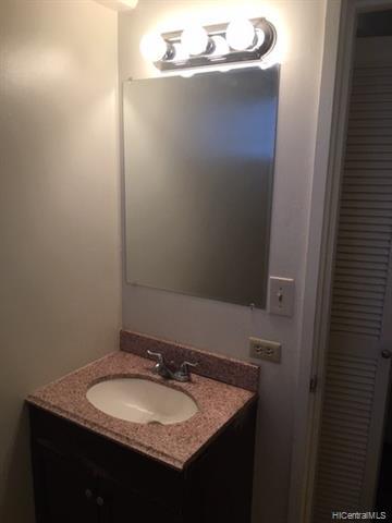 Building Photo - 426 Namahana St