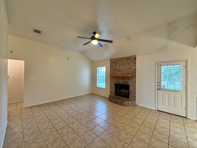 Foto del edificio - Viewable Now!  Pets Accepted!