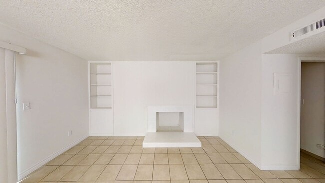 Photo - 14621 Del Amo Ave Apartment