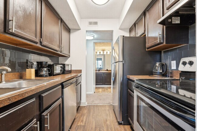 Building Photo - 140 Antelope Way