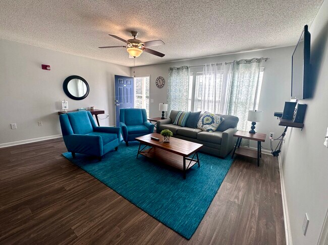 2 habitaciones, 2 baños - Veterans Park - Veterans Park