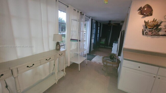 Foto del edificio - 1624 NE Orion St