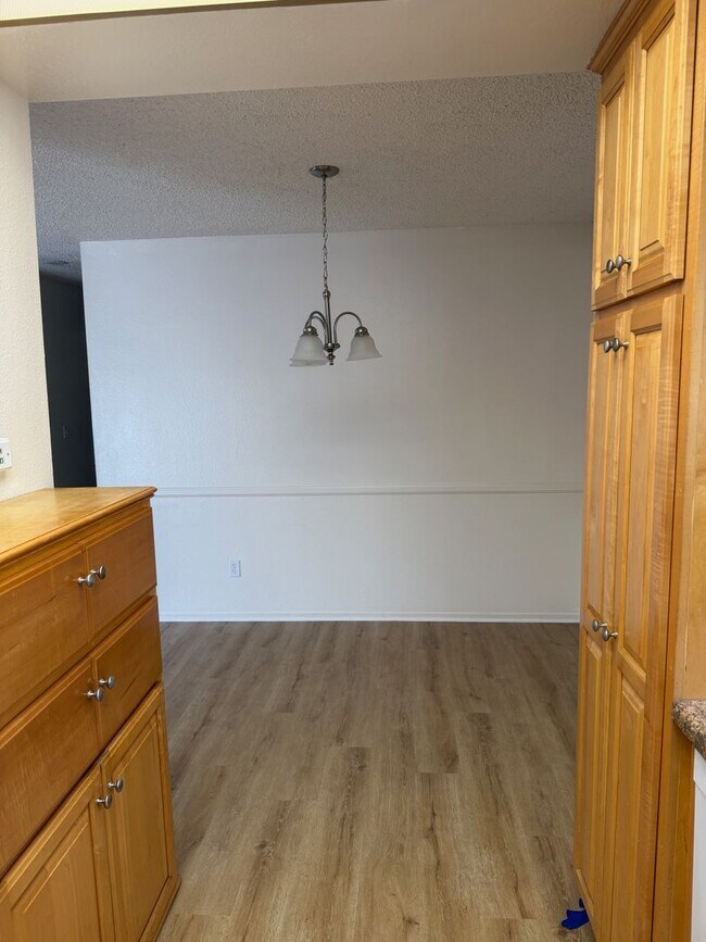 Foto del edificio - Newly Remodeled 3 Bedroom, 2 Bath Condo wi...