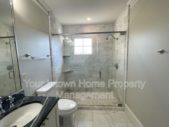 Foto del edificio - 367 Moreland Ave NE