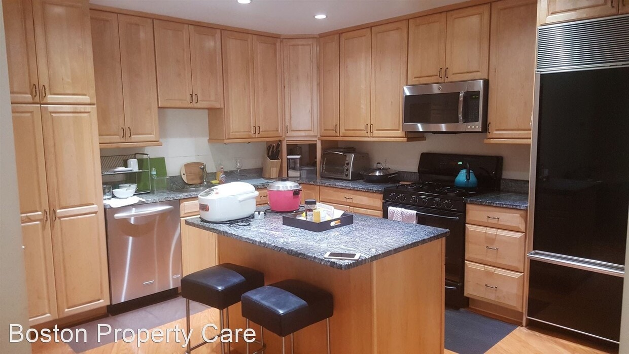 Primary Photo - 2 br, 2 bath House - 30 Longwood Ave #102
