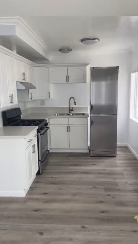 Primary Photo - 237 54th St