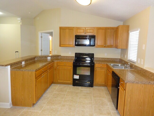 Building Photo - 1242 Dunbridge St