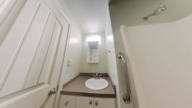 Foto del edificio - 8612 N Mayfair St