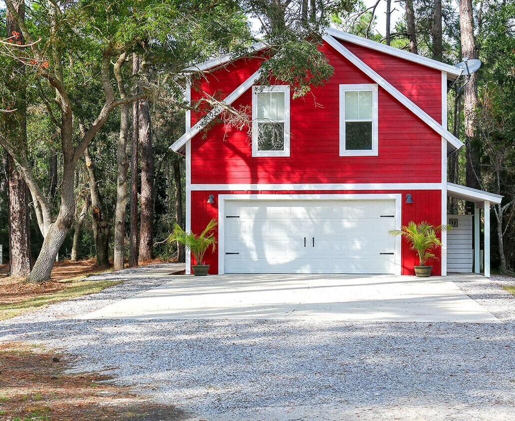 Primary Photo - 52 Long Leaf Cir