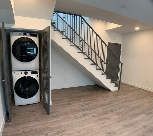 Foto del edificio - 14639-14645 Vanowen St