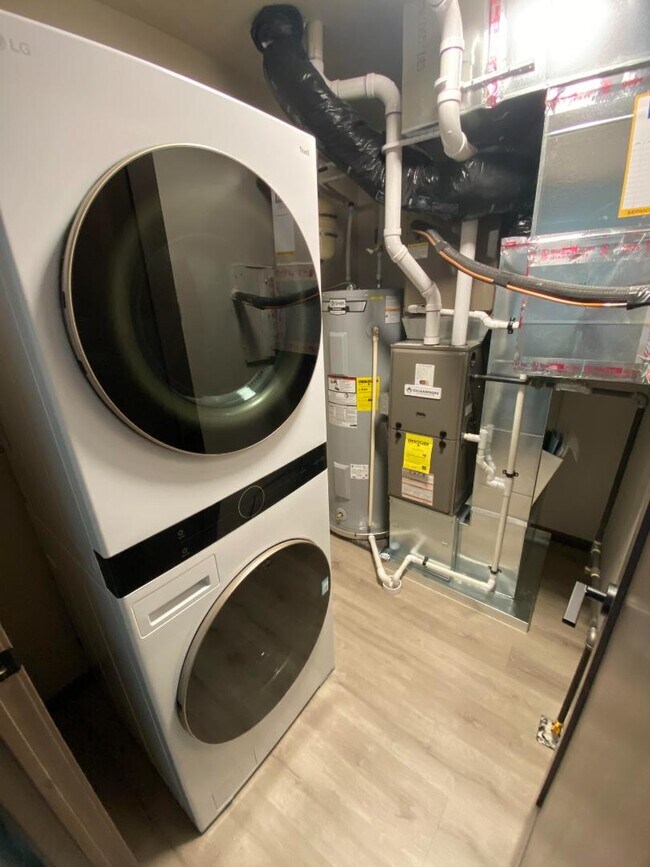 Foto del edificio - 218 S Elmwood Ave