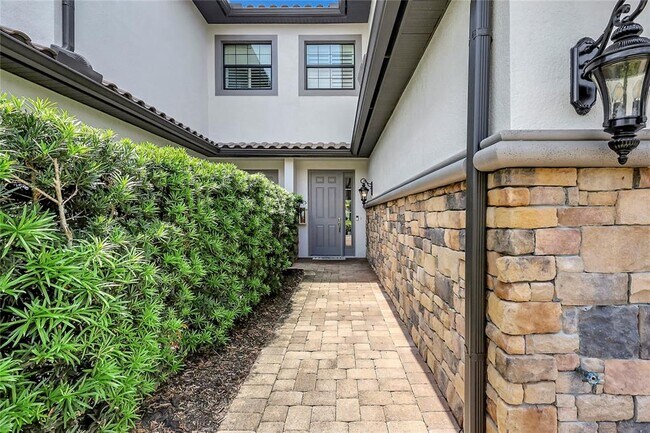 Building Photo - 13510 Messina Loop