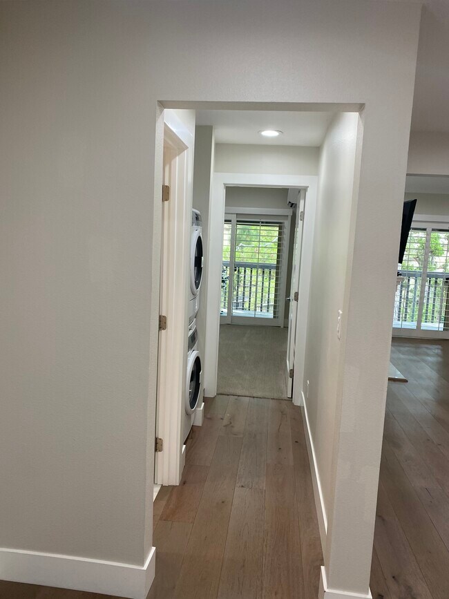 Foto del edificio - 7890 E Spring St