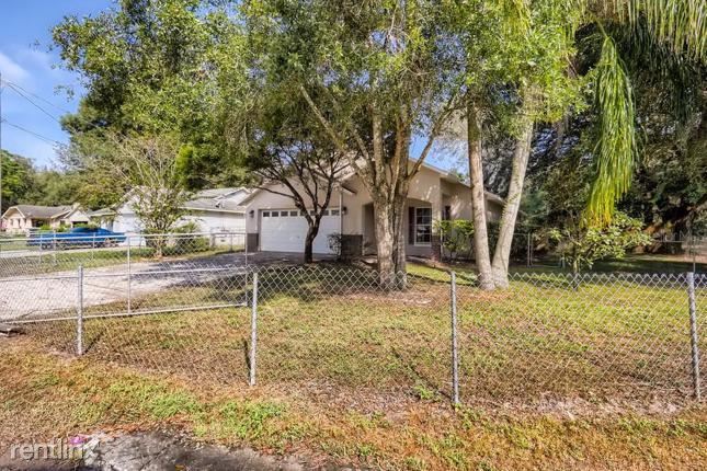 Building Photo - 3 br, 2 bath House - 169 E 18th St