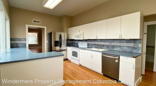 Foto del edificio - 3 br, 1.5 bath House - 1205 Lincoln St