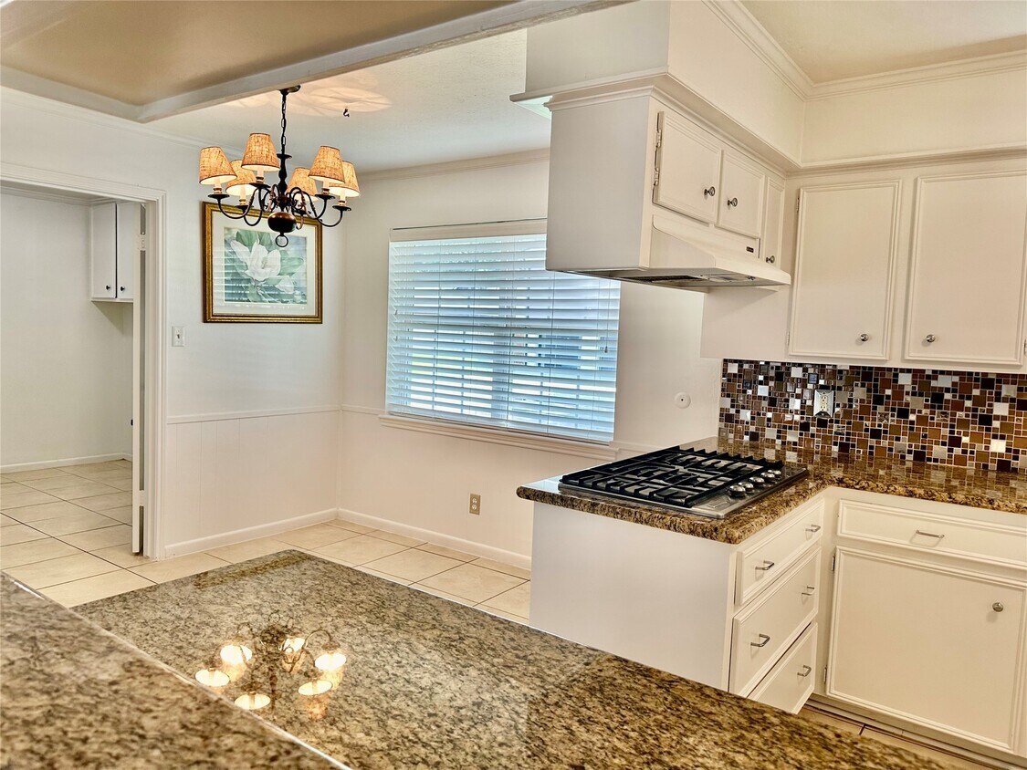 Foto principal - 10902 Olympia Dr