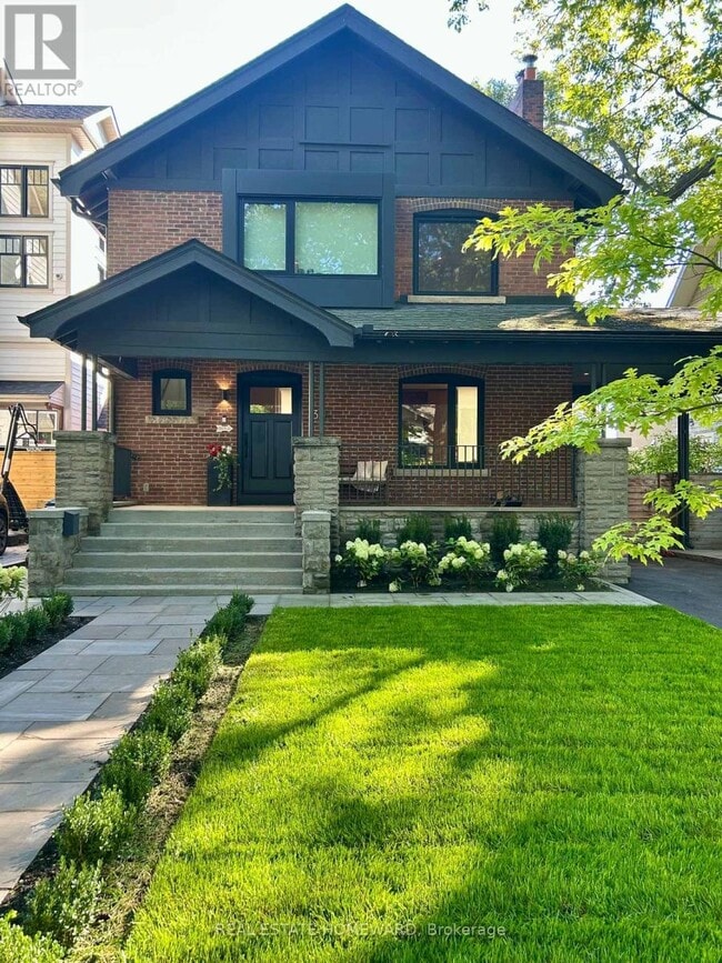 Building Photo - 35 Munro Park Ave