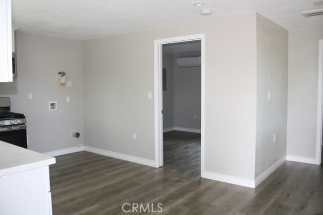 Building Photo - 15816 Septo St