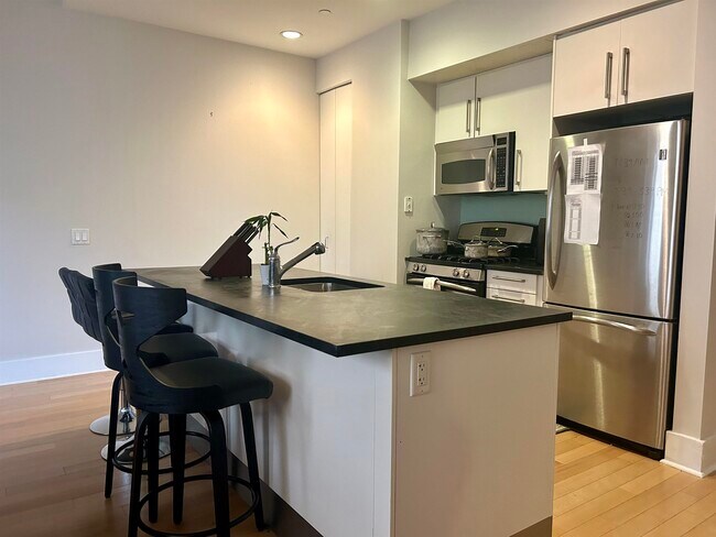Building Photo - 4 Beacon Way