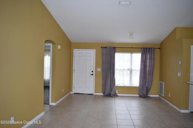 Foto del edificio - 2749 Freehold Ave SE