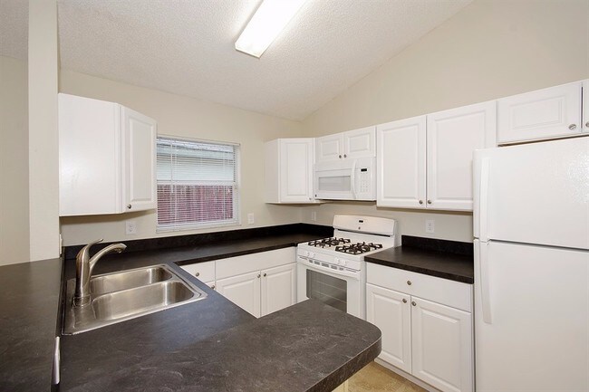 Building Photo - 326 Windford Ct