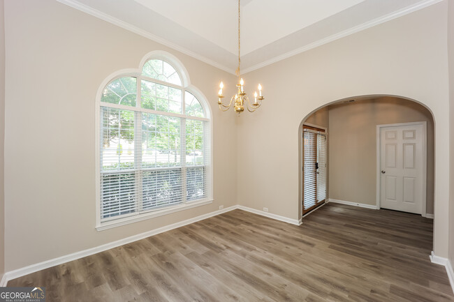 Building Photo - 6245 New Magnolia Pl
