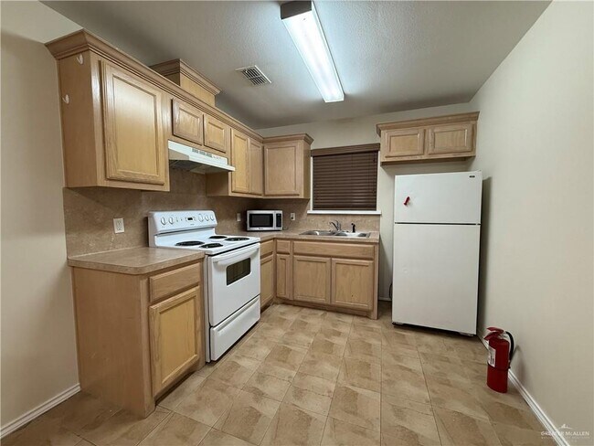 Building Photo - 6 Industrial Wy