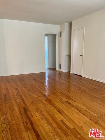 Building Photo - 7634 Hampton Ave