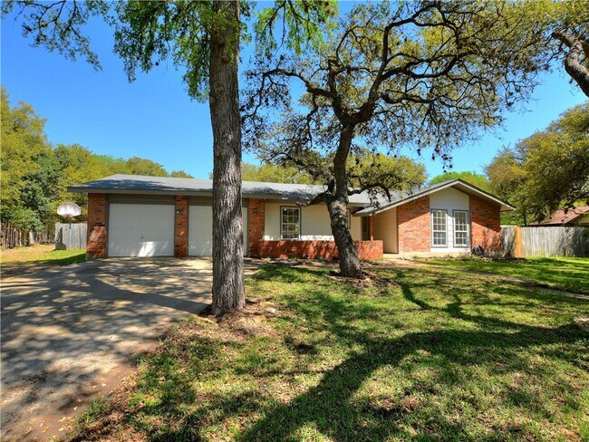 Building Photo - 7208 Scenic Brook Dr